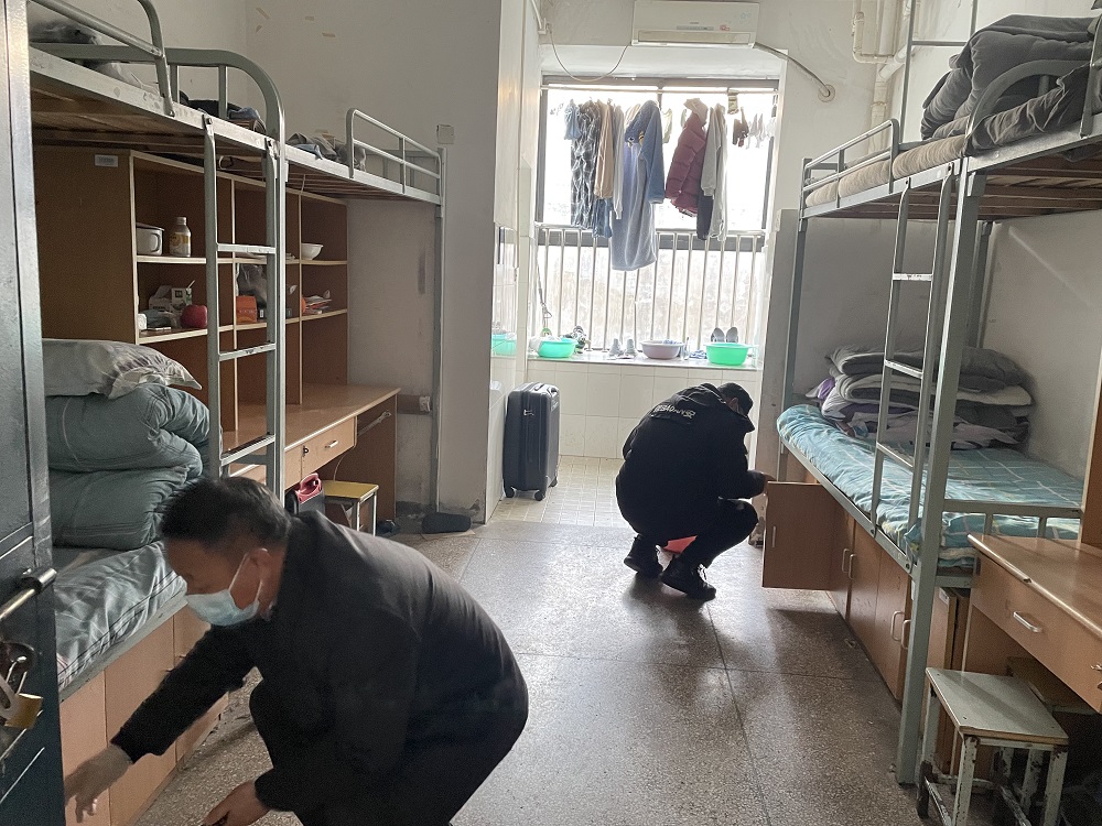 学校开展校园冬季安全大检查