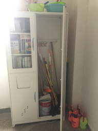 防控办会同医务室对进行开学卫生、消杀检查