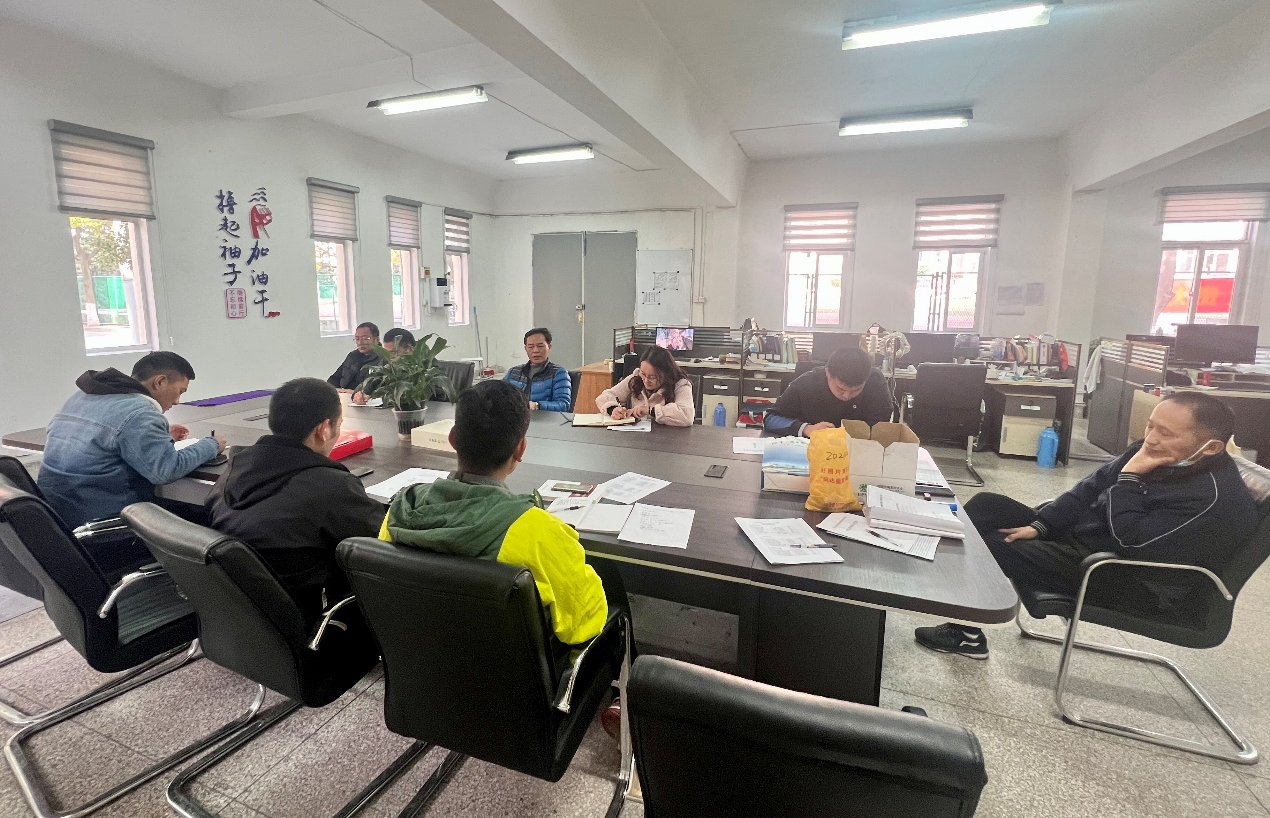 校党委委员、副校长耿兴华出席体育教研室教研活动