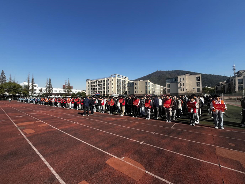 高效响应 绷紧校园安全弦