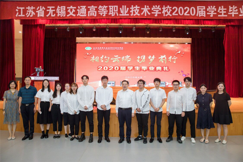 1594600596070096674.jpg 491F7C80B34659C50305947BBBA04425_750_750.jpg